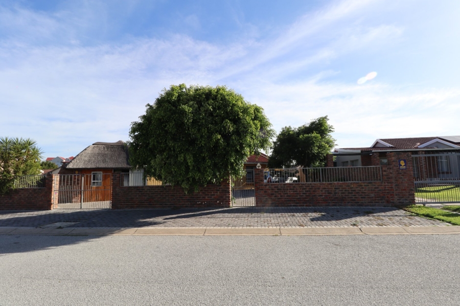 3 Bedroom Property for Sale in Greenshields Park Eastern Cape